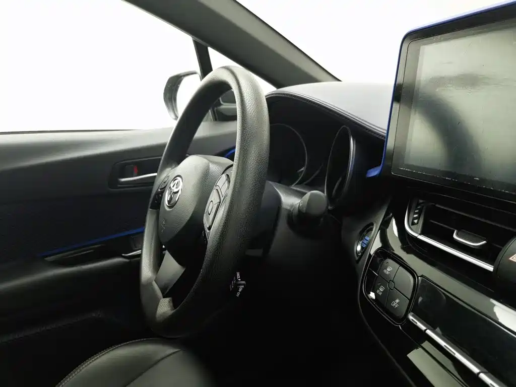 Toyota C-HR 2019 2018 2.0L Leading Sunroof Edition V