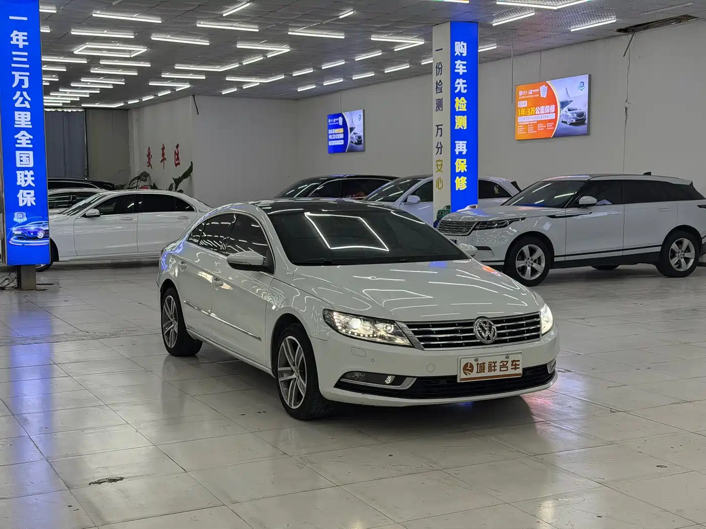 Volkswagen FAW-Volkswagen CC 2016 Model 1.8TSI Premium фото 3