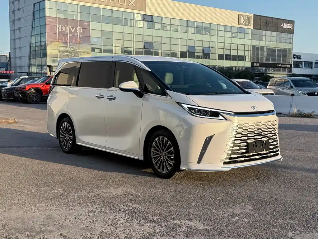 Lexus LM 2025 2025 Model 500h Six-Seater Prestige Edition
