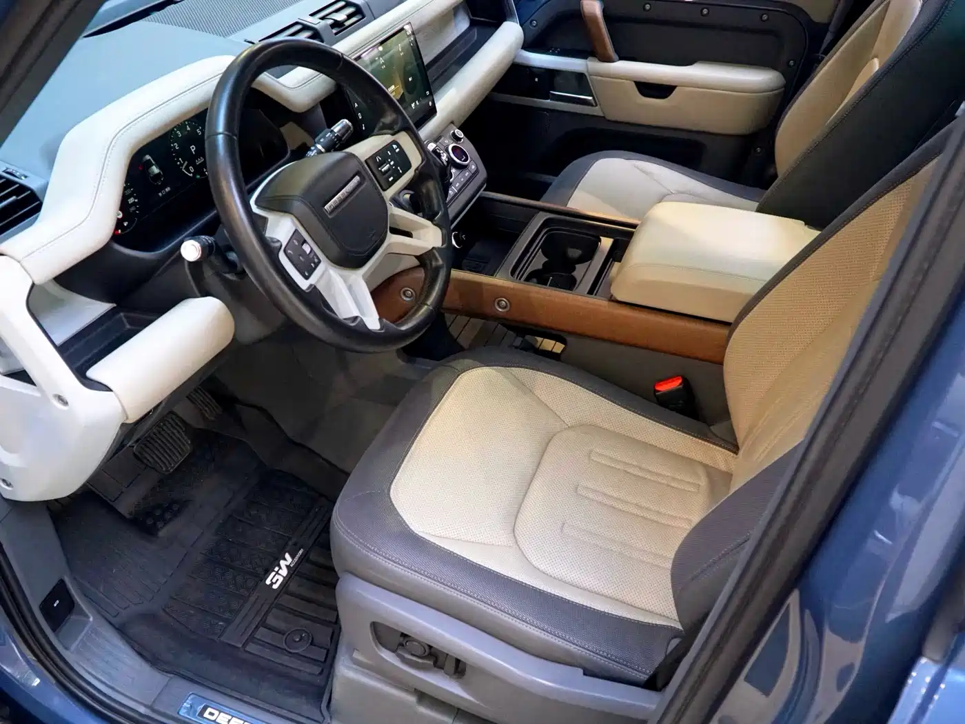 Land Rover Defender 2022 110 P400 X-DYNAMIC HSE фото 7