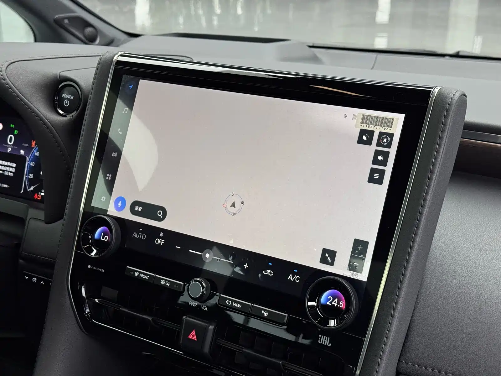 Фото 9 - Toyota Vellfire
