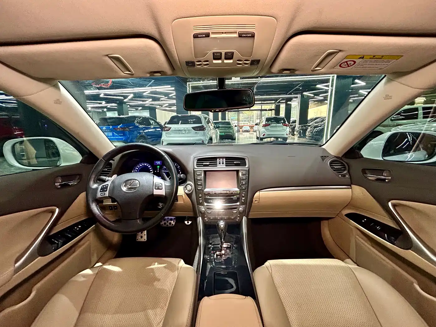 Lexus IS 2011 250 Sport фото 28