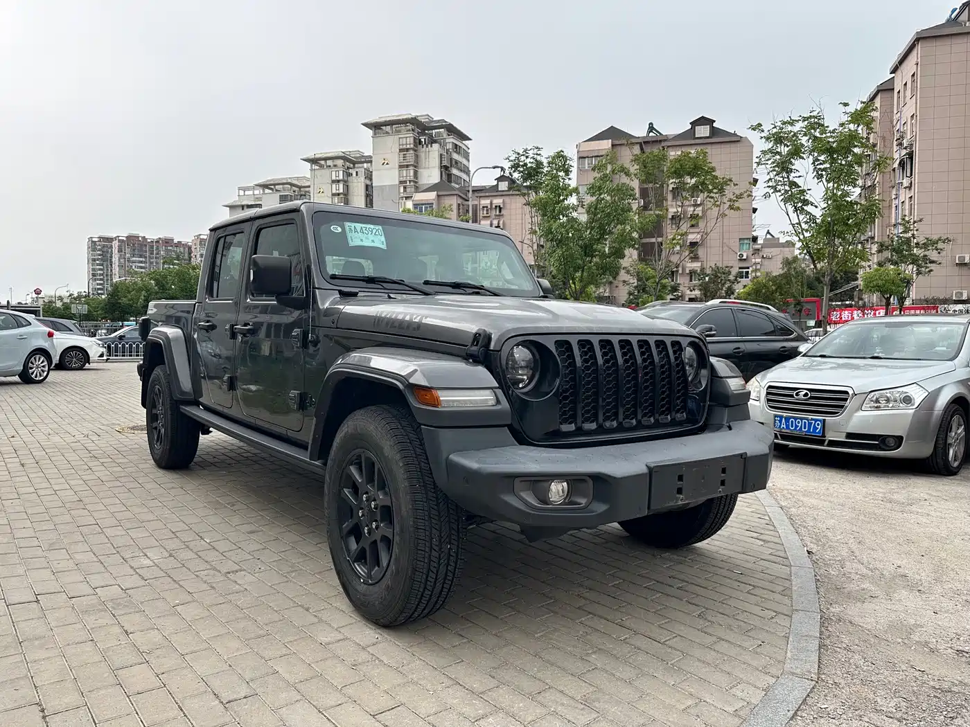 2024 Jeep Gladiator