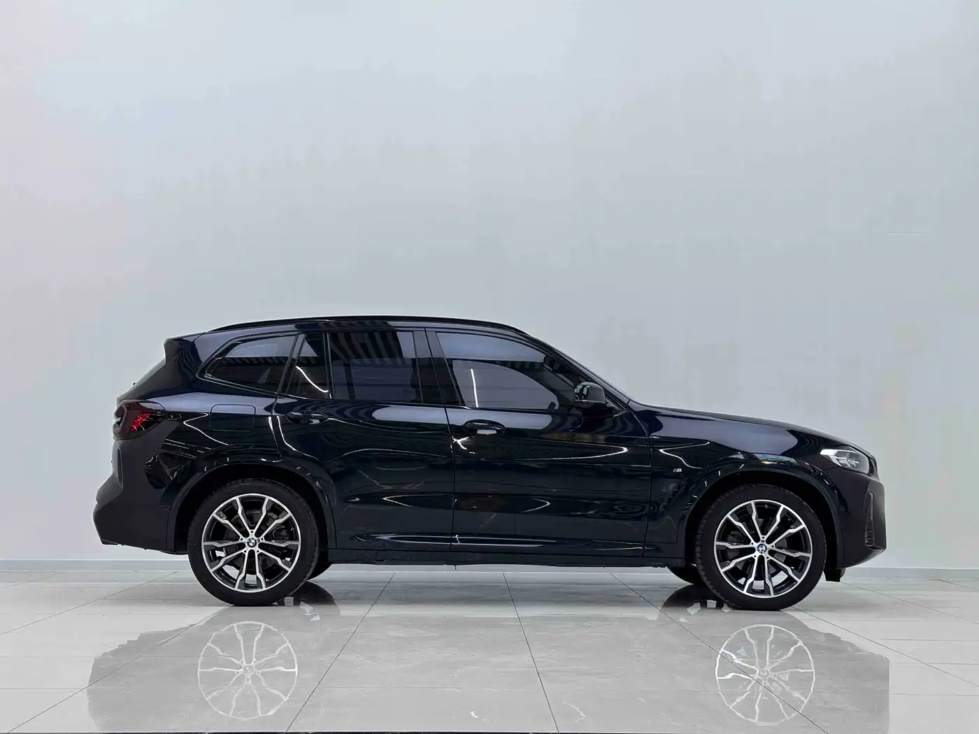 BMW X3 2023 xDrive30i Leading M Night Package фото 5
