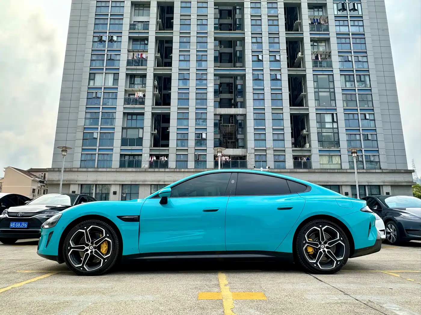 XIAOMI CAR XIAOMI SU7