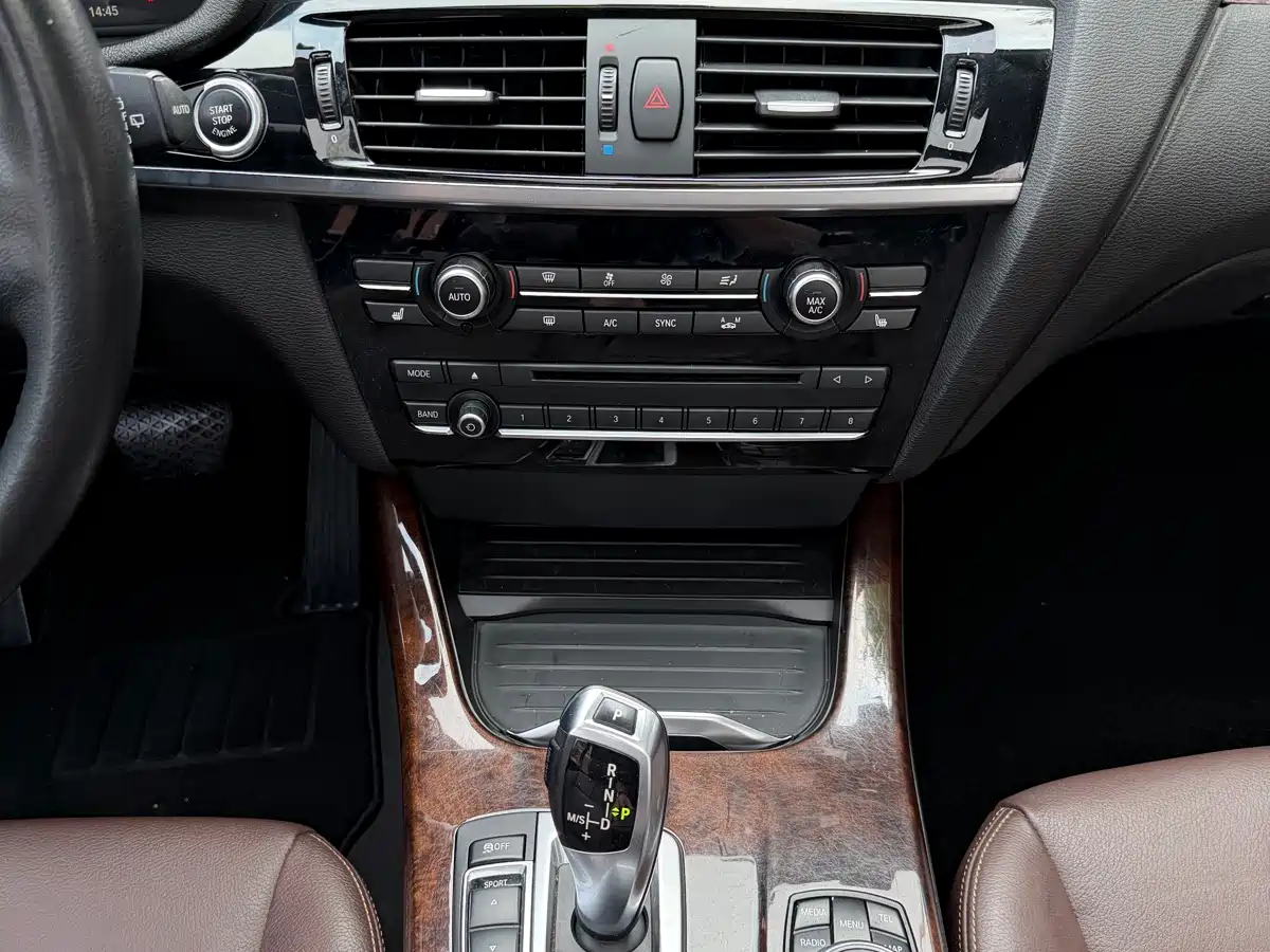BMW X3 (Import) 2013 xDrive20i Luxury фото 10