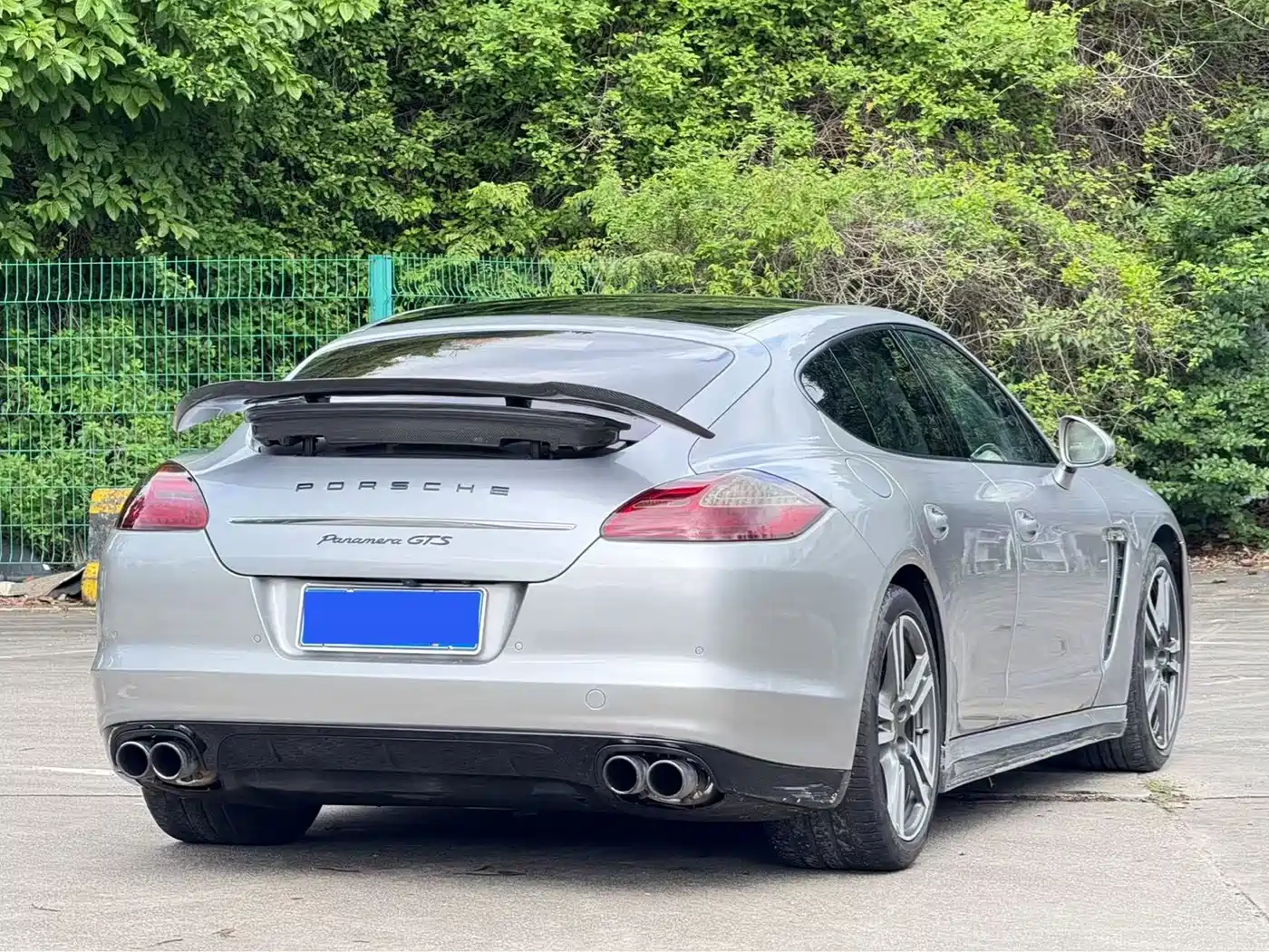 Porsche Panamera 2010 Panamera 4 3.6L фото 20