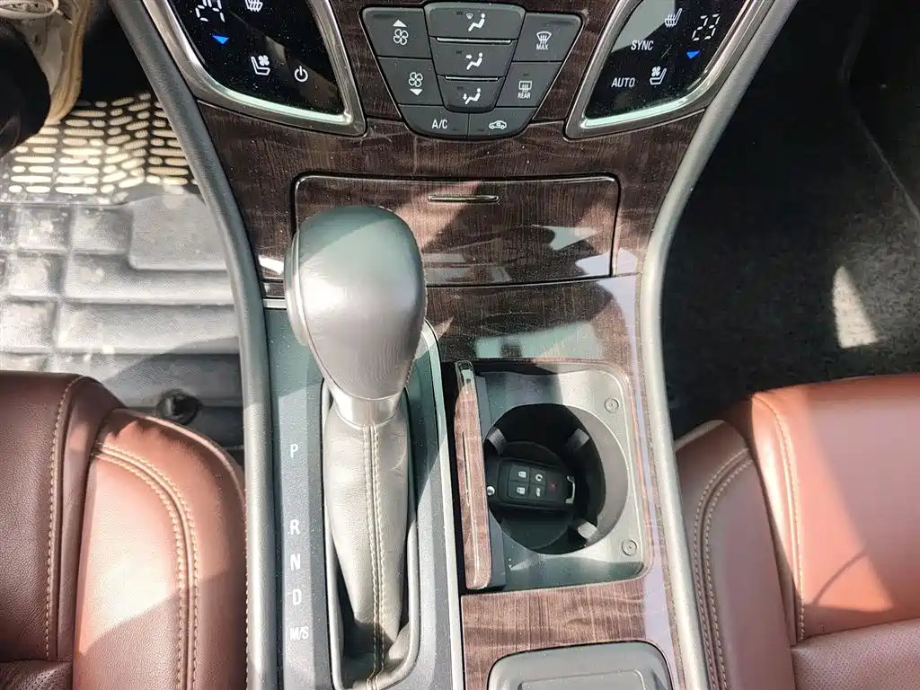 Buick LaCrosse 2014 2.0T SIDI Intelligent Flagship фото 6