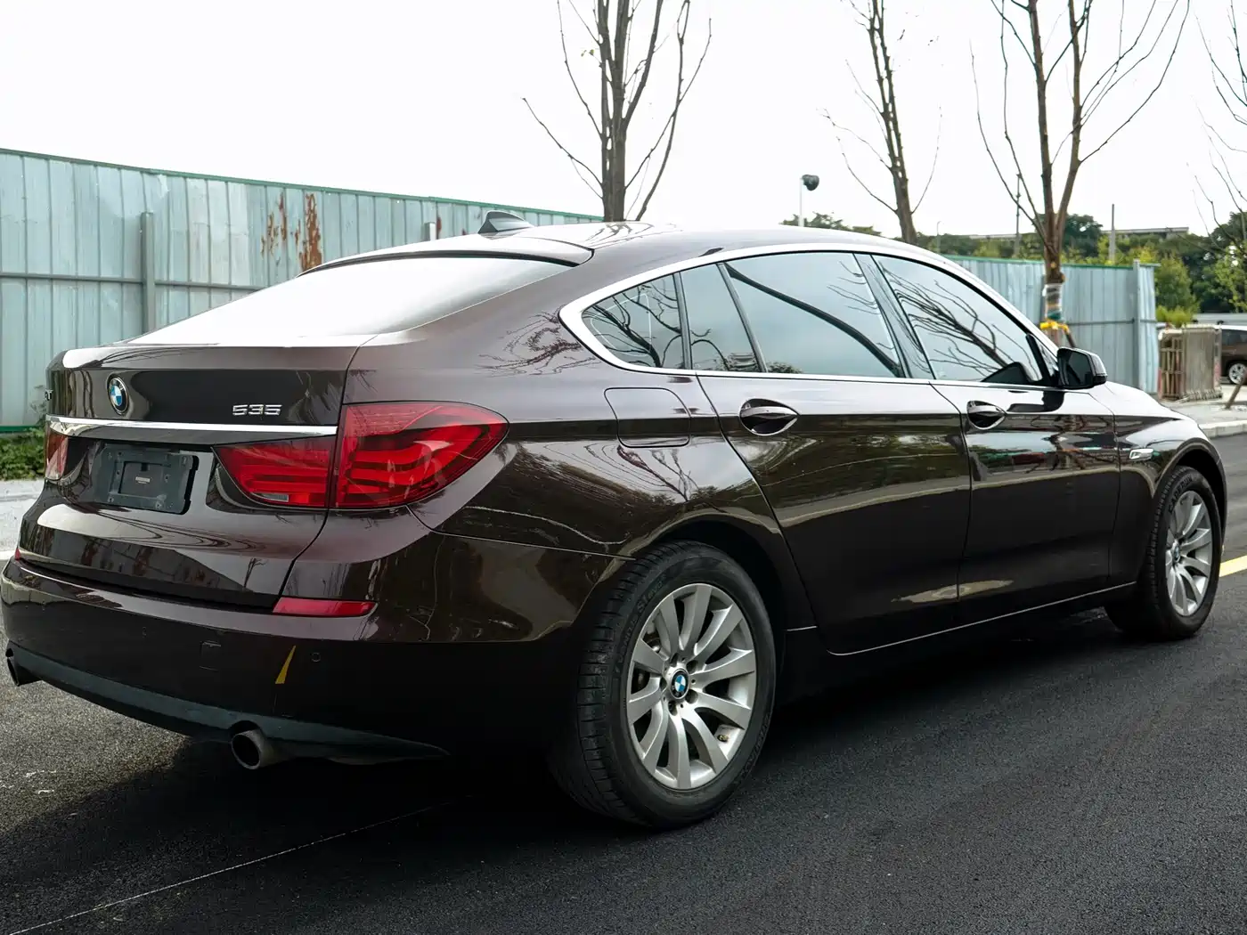 BMW 5 Series GT 2011 535i Elegance фото 5
