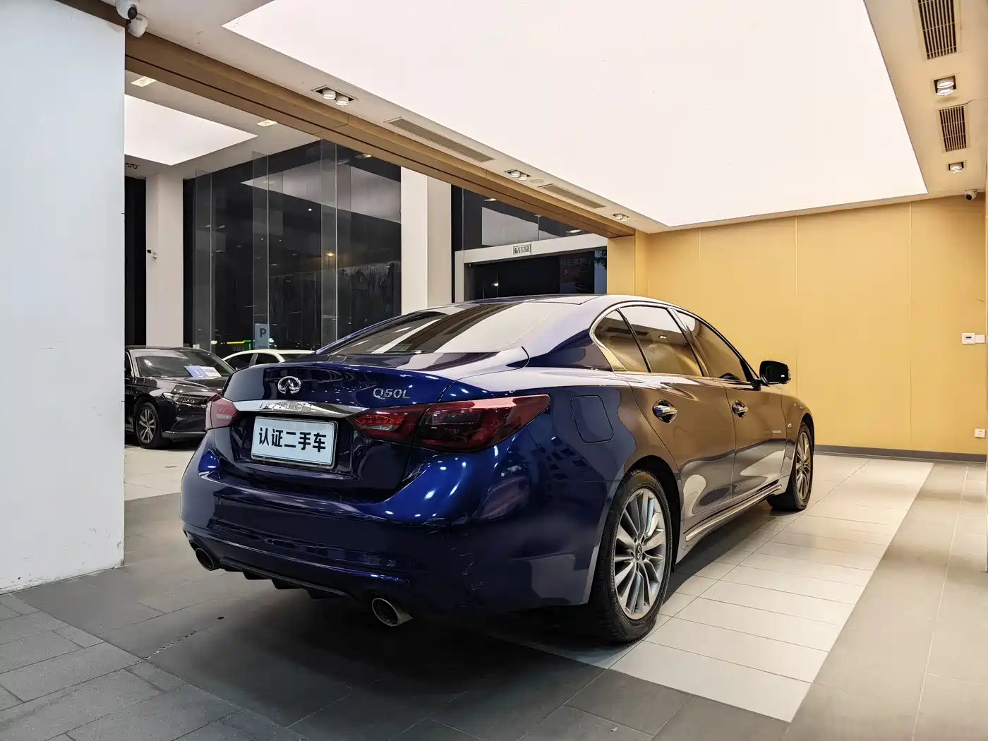 Infiniti Q50L 2021 2018 2.0T Premium Edition (China VI)