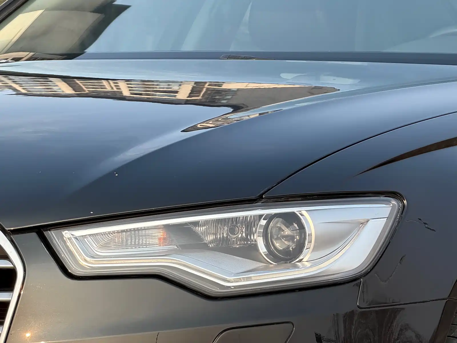 Фото 5 - Audi A6L