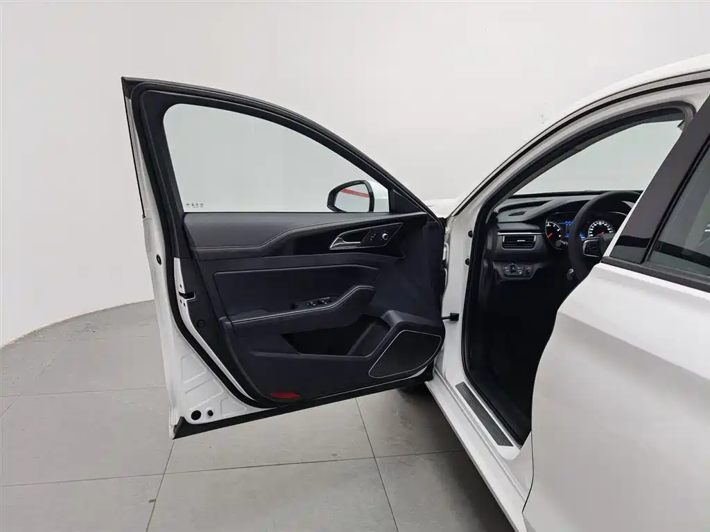 Hongqi H5 2019 30TD Agile Edition фото 8