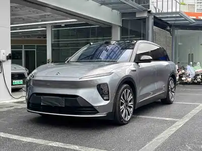 NIO ES8