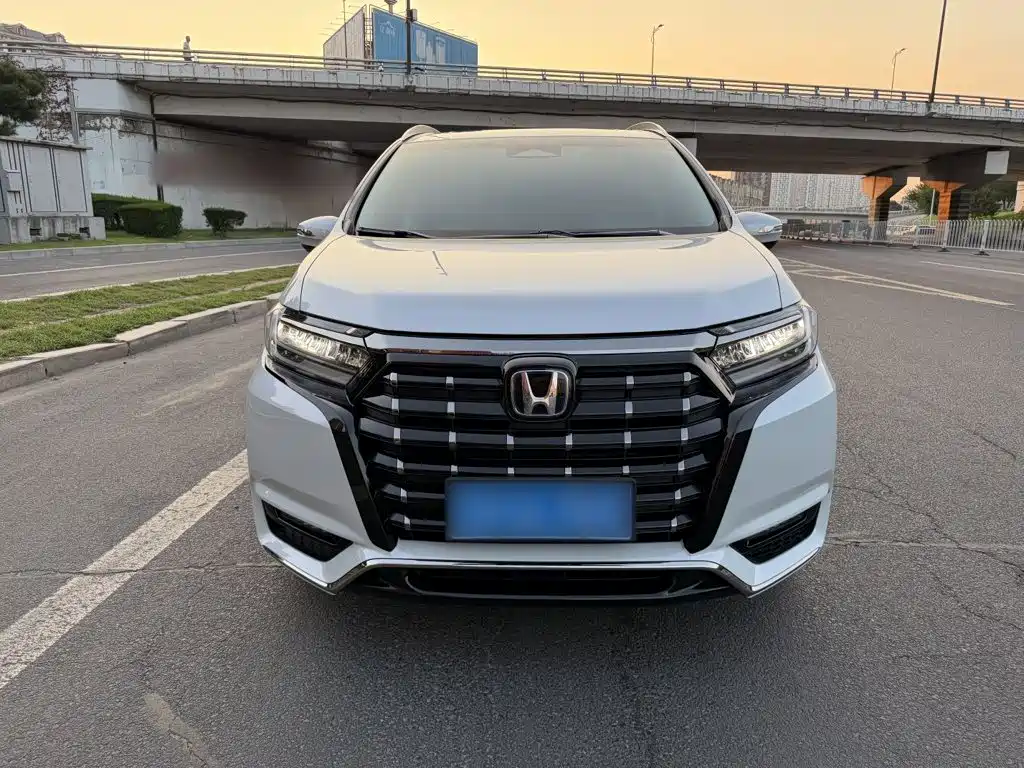 Honda Elysion 2025 2024 2.0L e:HEV Luxury Edition