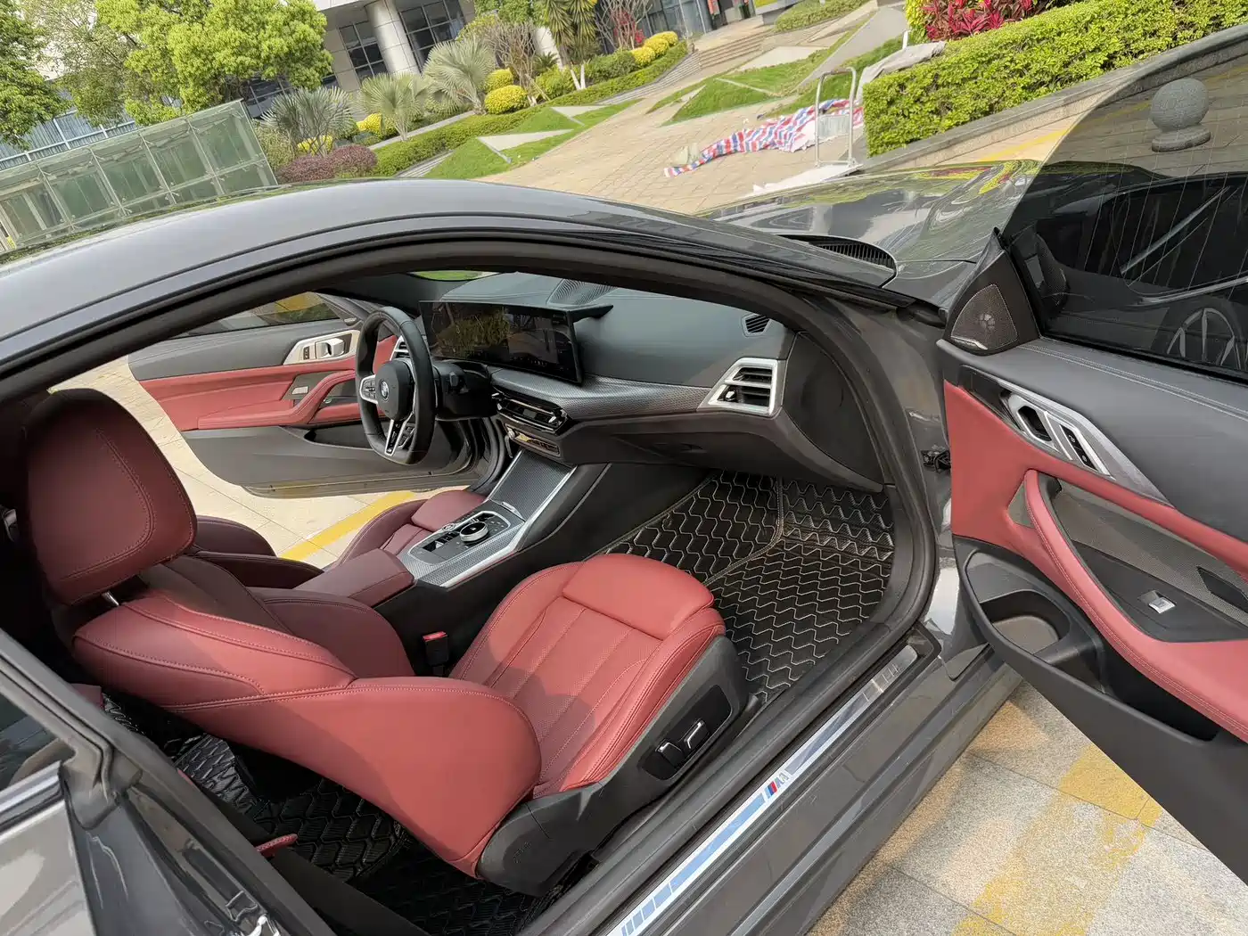BMW 4 Series 2024 430i M Sport Shadow Edition фото 6