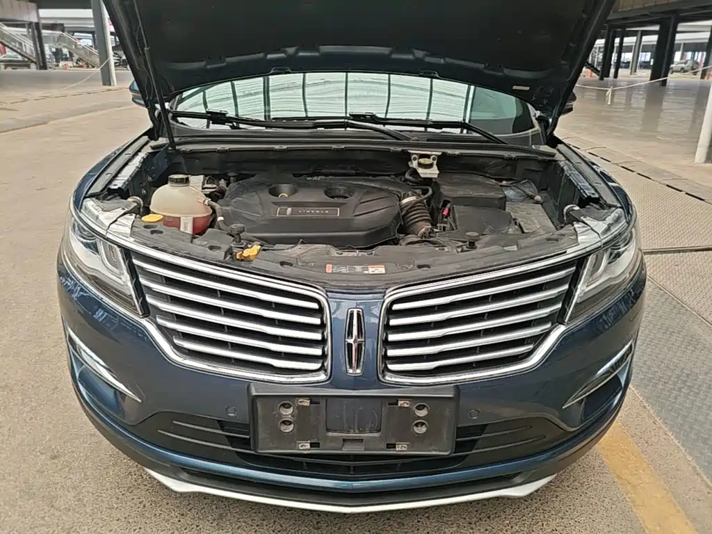 Фото 20 - Lincoln MKC