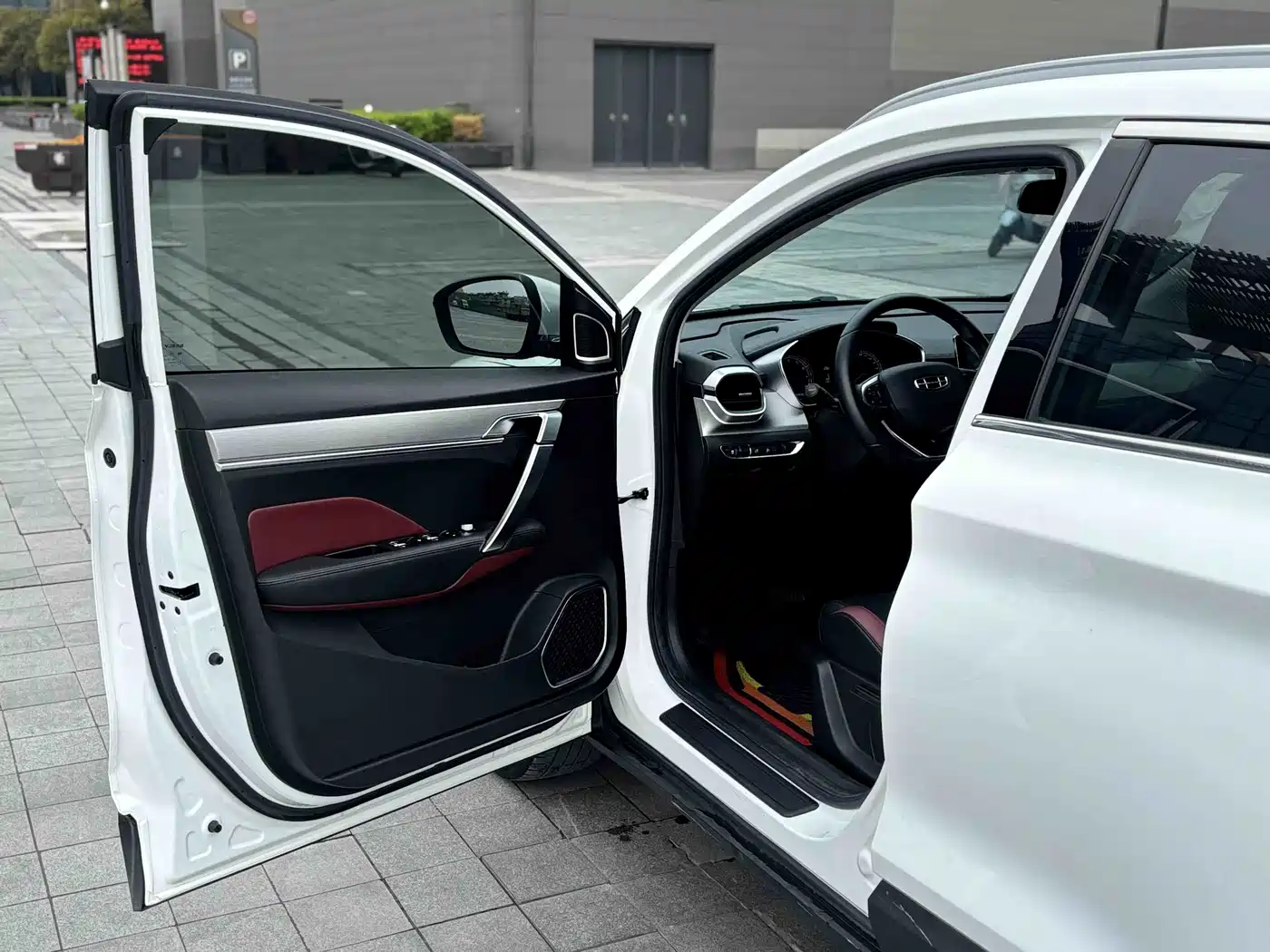 GEELY AUTOMOBILE BINYUE