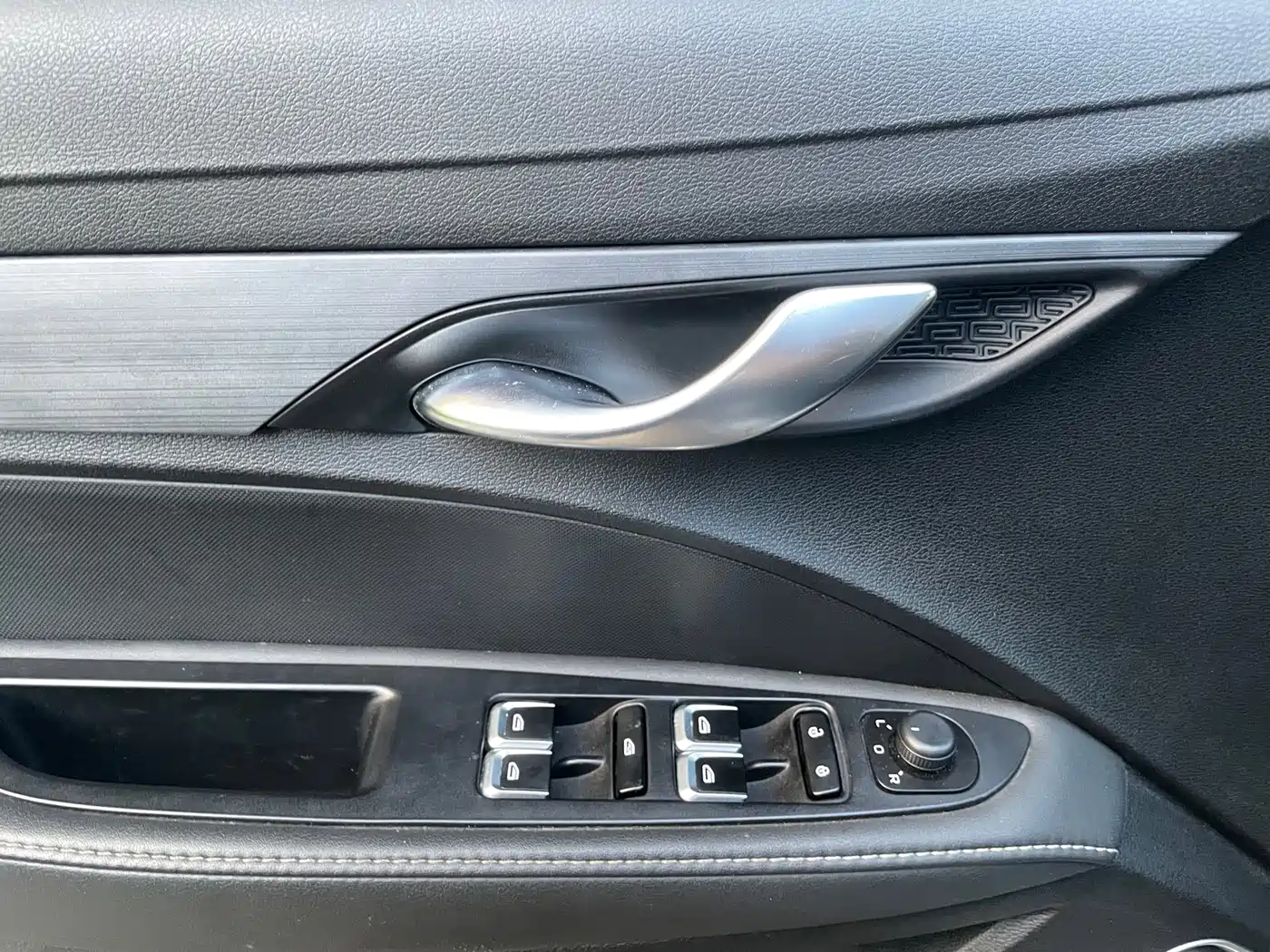 GEELY AUTOMOBILE EMGRAND