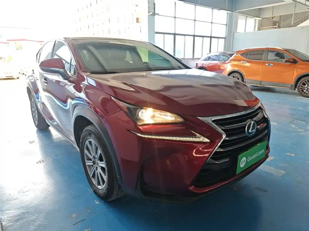 Lexus NX 2017 200 FWD Sharp Edition фото 4