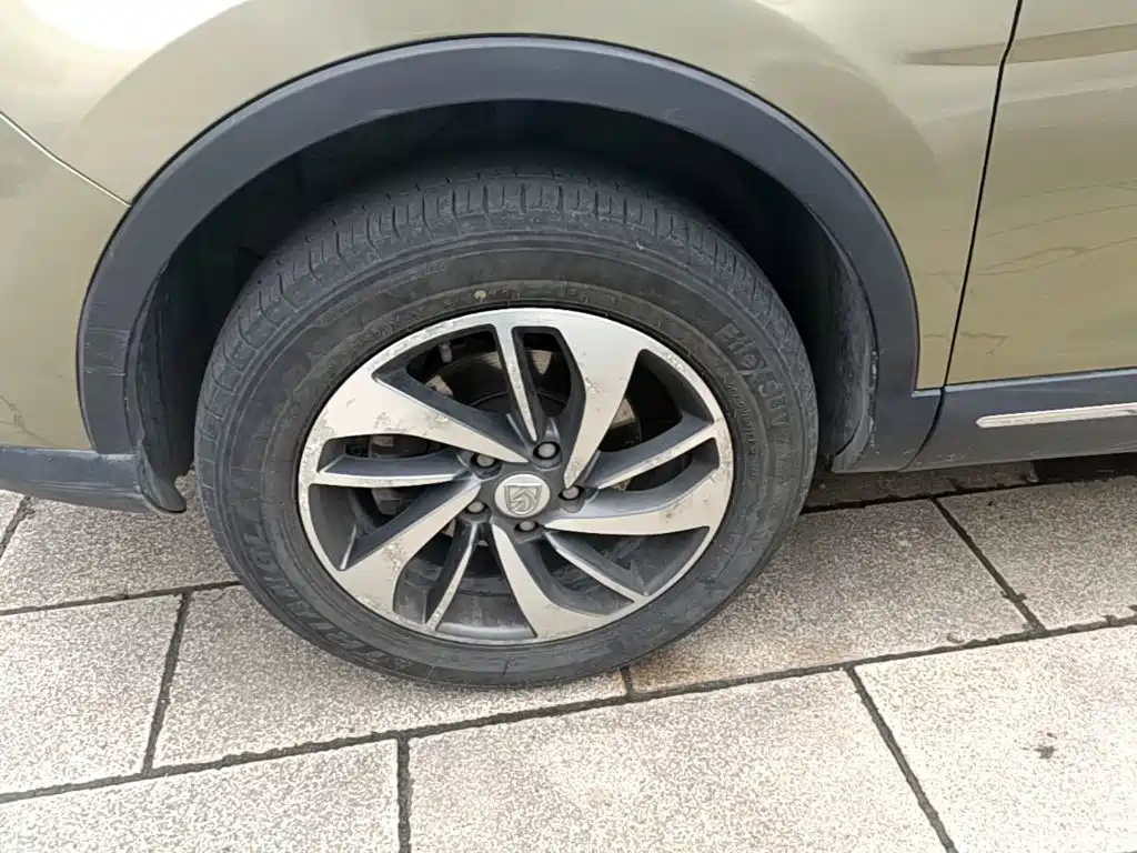Фото 23 - Baojun 560