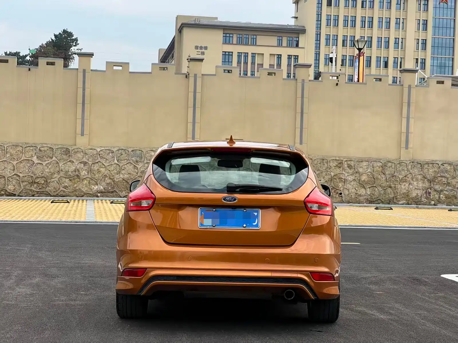 Фото 8 - Ford Focus