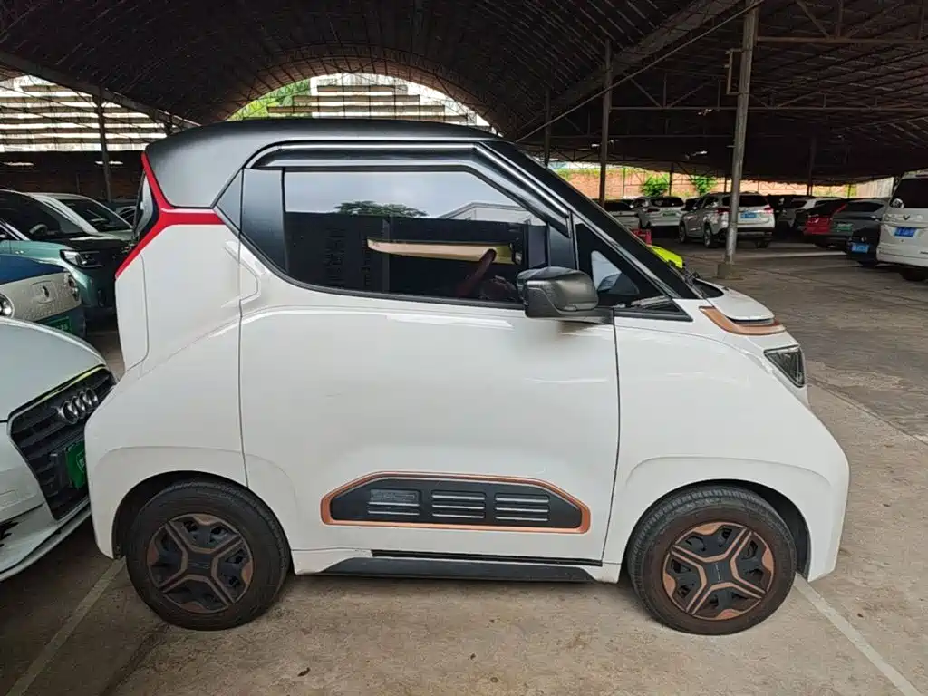 Baojun E200 2021 2020 305KM Smart Edition