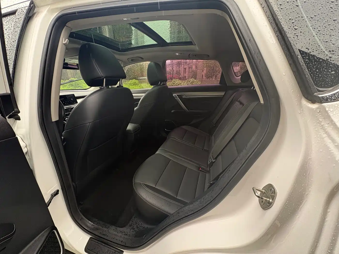 GEELY AUTOMOBILE BINYUE