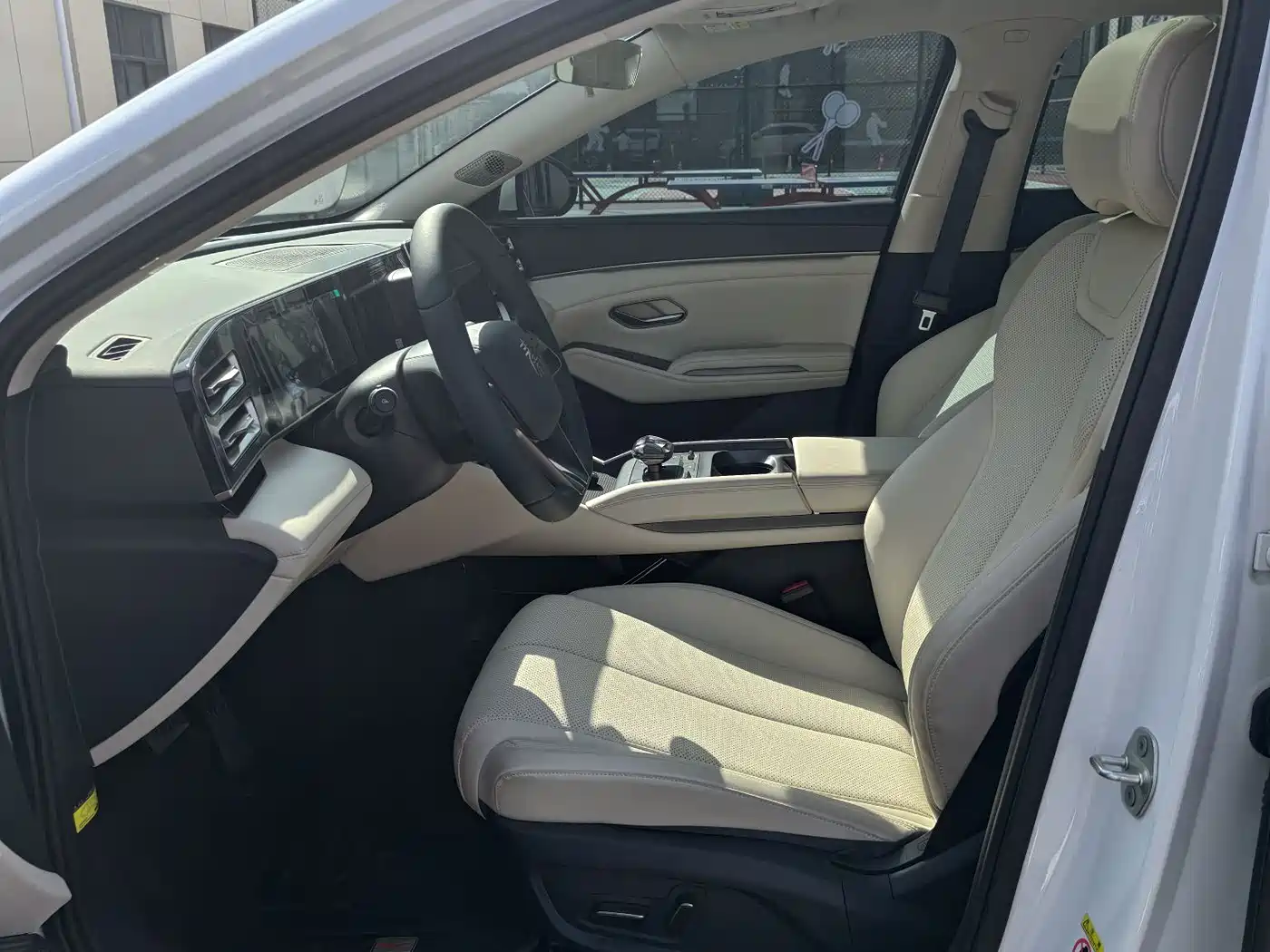 BYD Qin L 2024 DM-i 120KM Leading фото 3