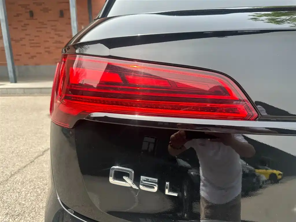 Audi Q5L 2024 Model 40 TFSI Luxury Dynamic фото 7