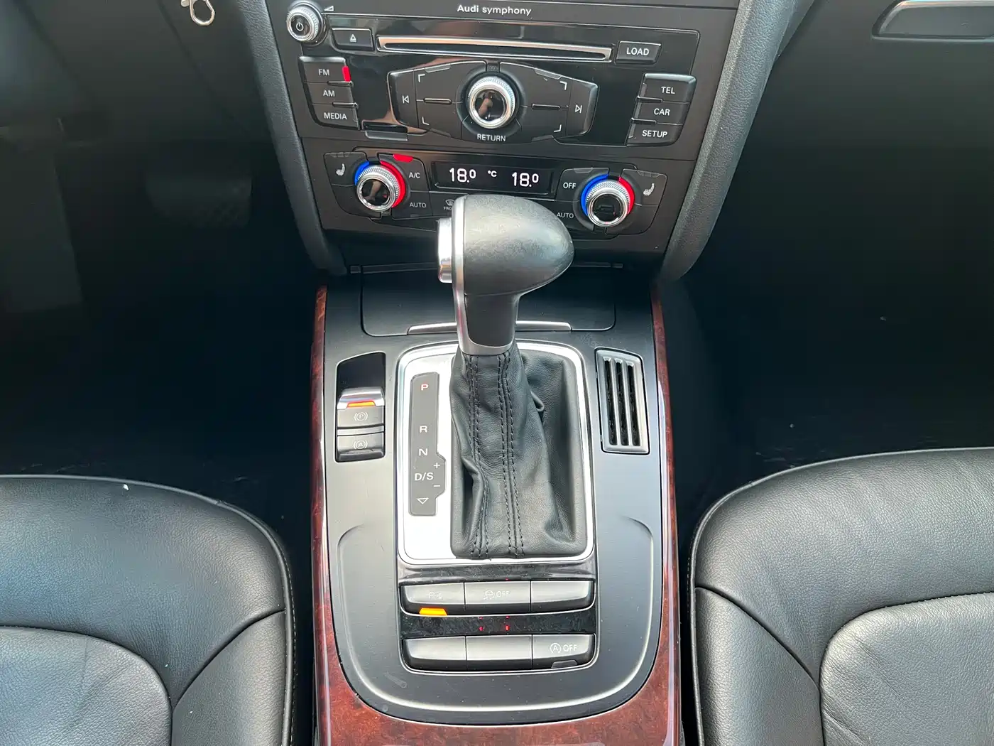 Фото 16 - Audi A4L