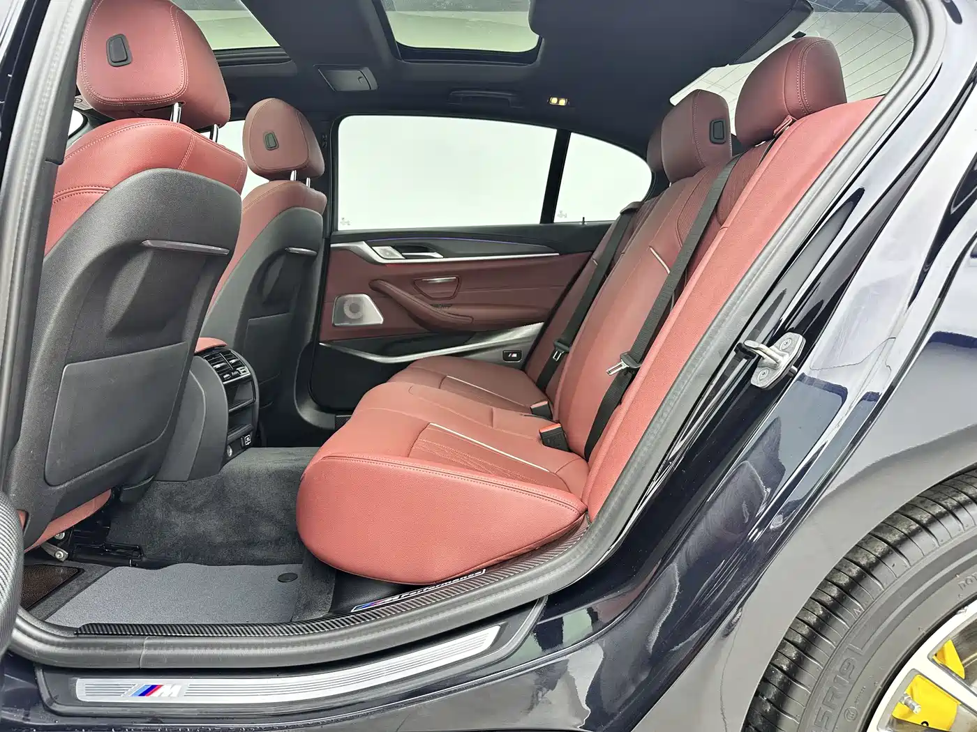 BMW 5 Series 2022 Facelift 530Li Leading M Sport Package фото 6