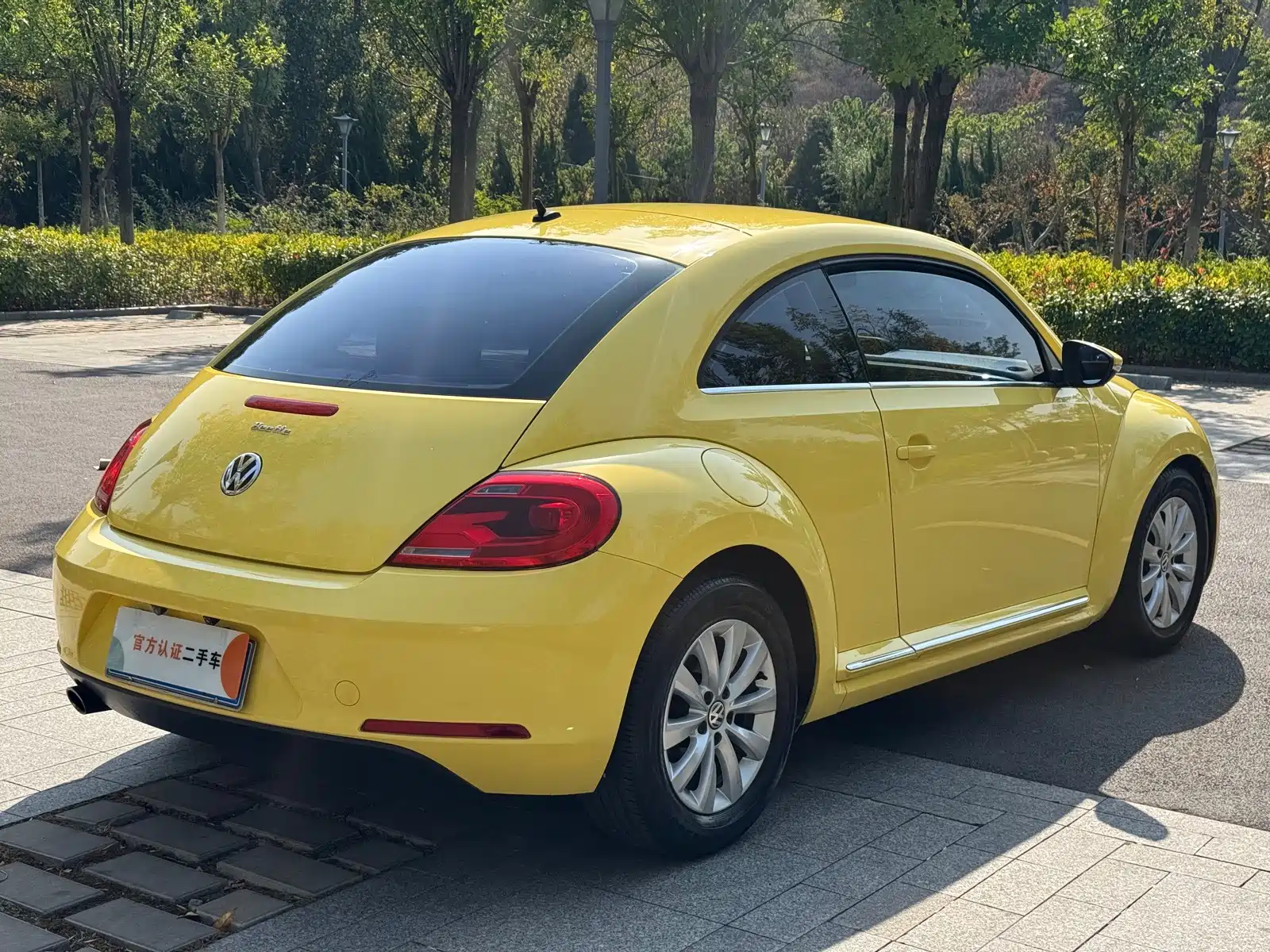 Photo 6 - Volkswagen Beetle