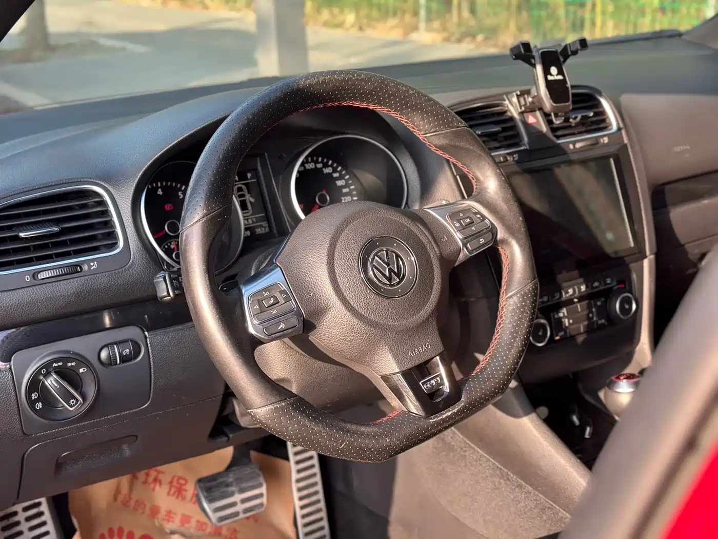 Volkswagen Golf GTI 2012 2.0TSI GTI фото 8