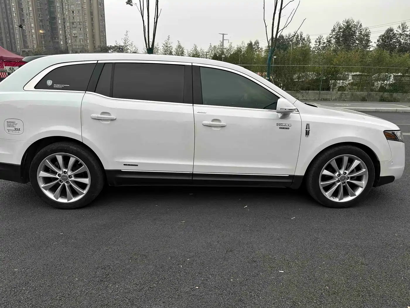 Lincoln MKT 2012 2010 Model 3.5T EcoBoost AWD