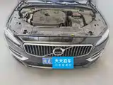 صورة 3 - Volvo S90