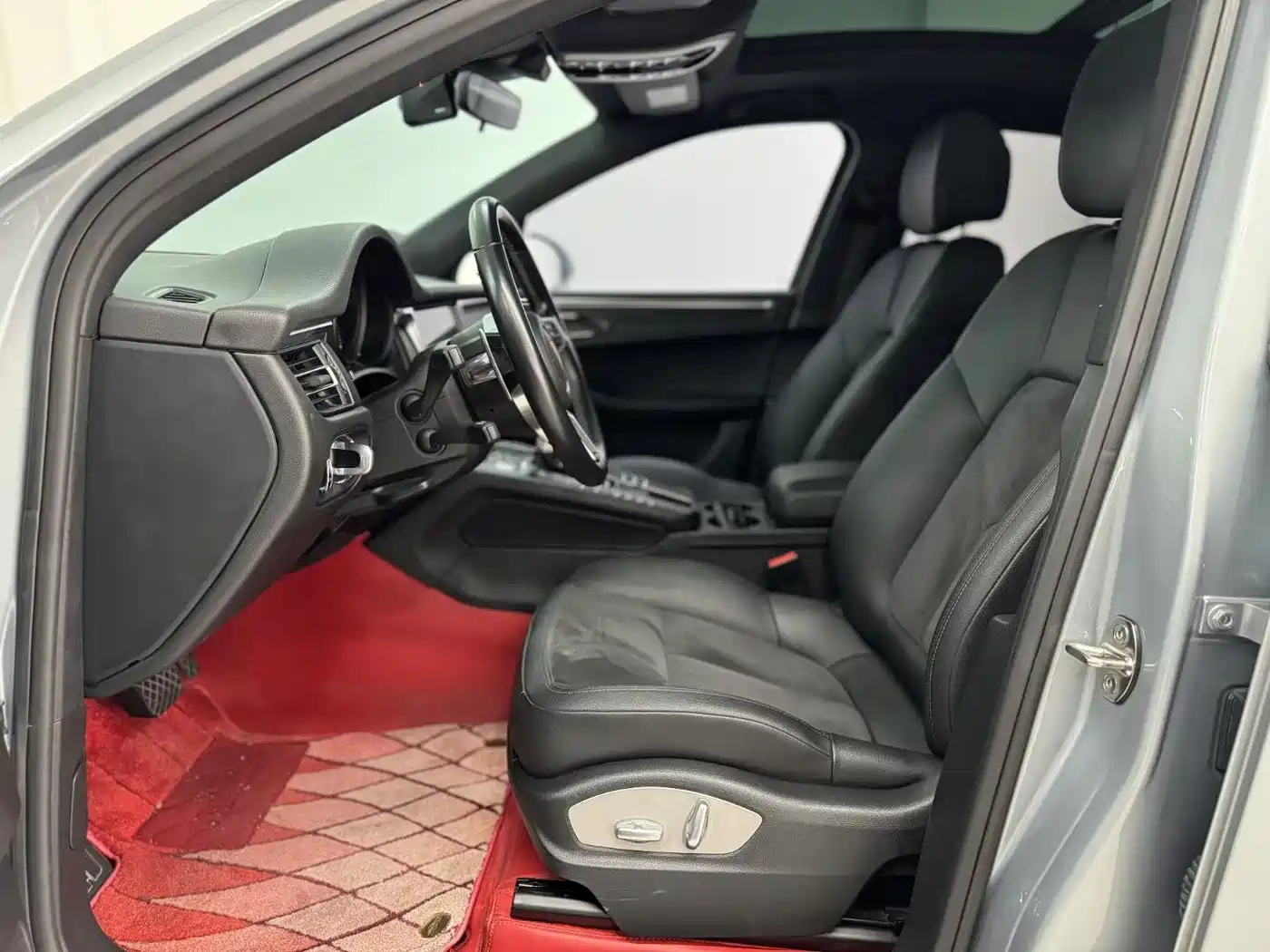 Porsche Macan 2018 Macan 2.0T фото 7
