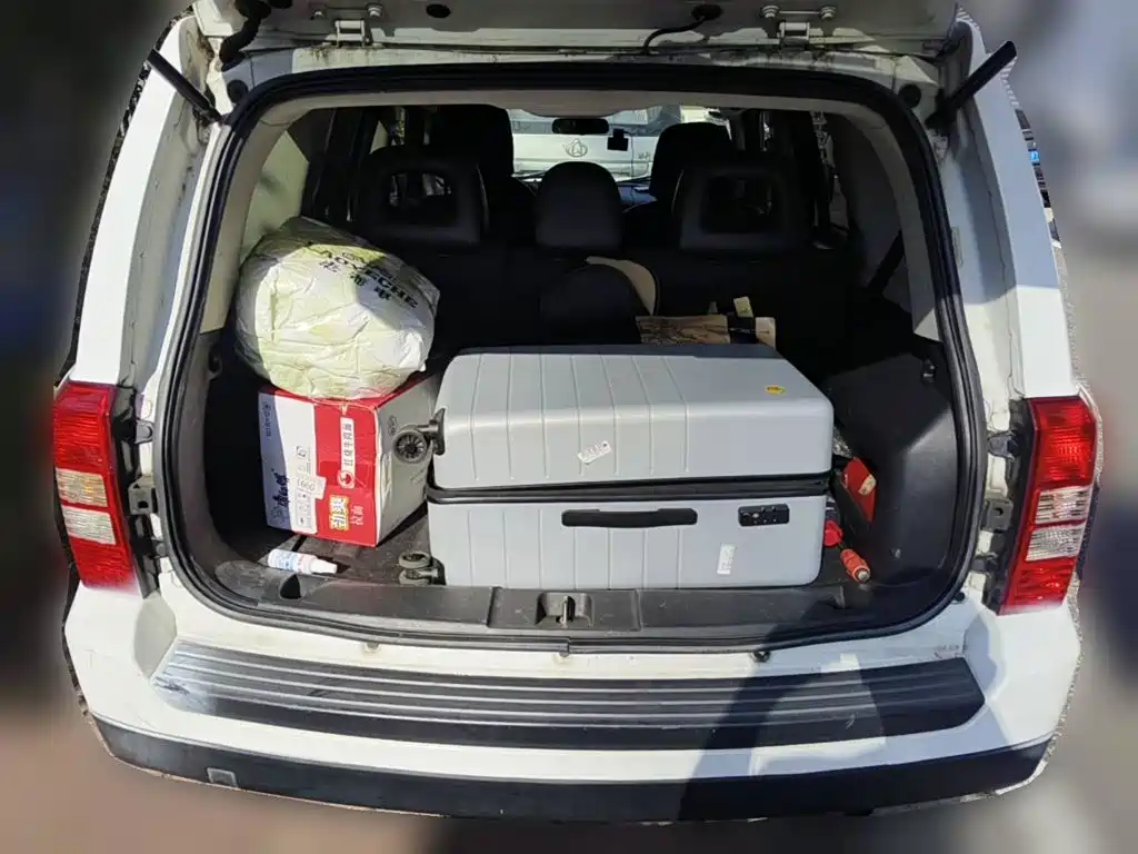 صورة 5 - Jeep Patriot