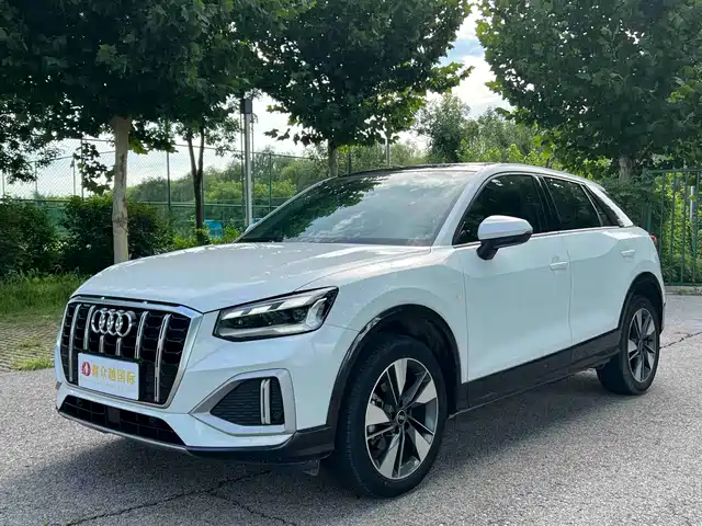 Audi Q2L 2022 35 TFSI Fashion Dynamic — фото 1