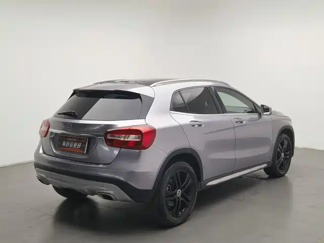 Mercedes-Benz GLA 2015 GLA 200 Dynamic — фото 2