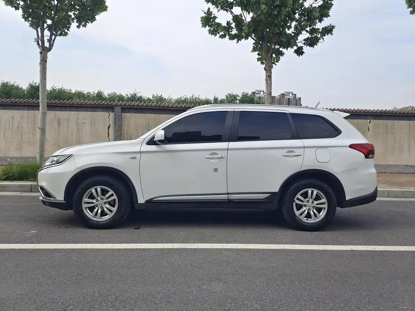 Mitsubishi Outlander 2017 2.0L 2WD Glory 5-seater фото 20