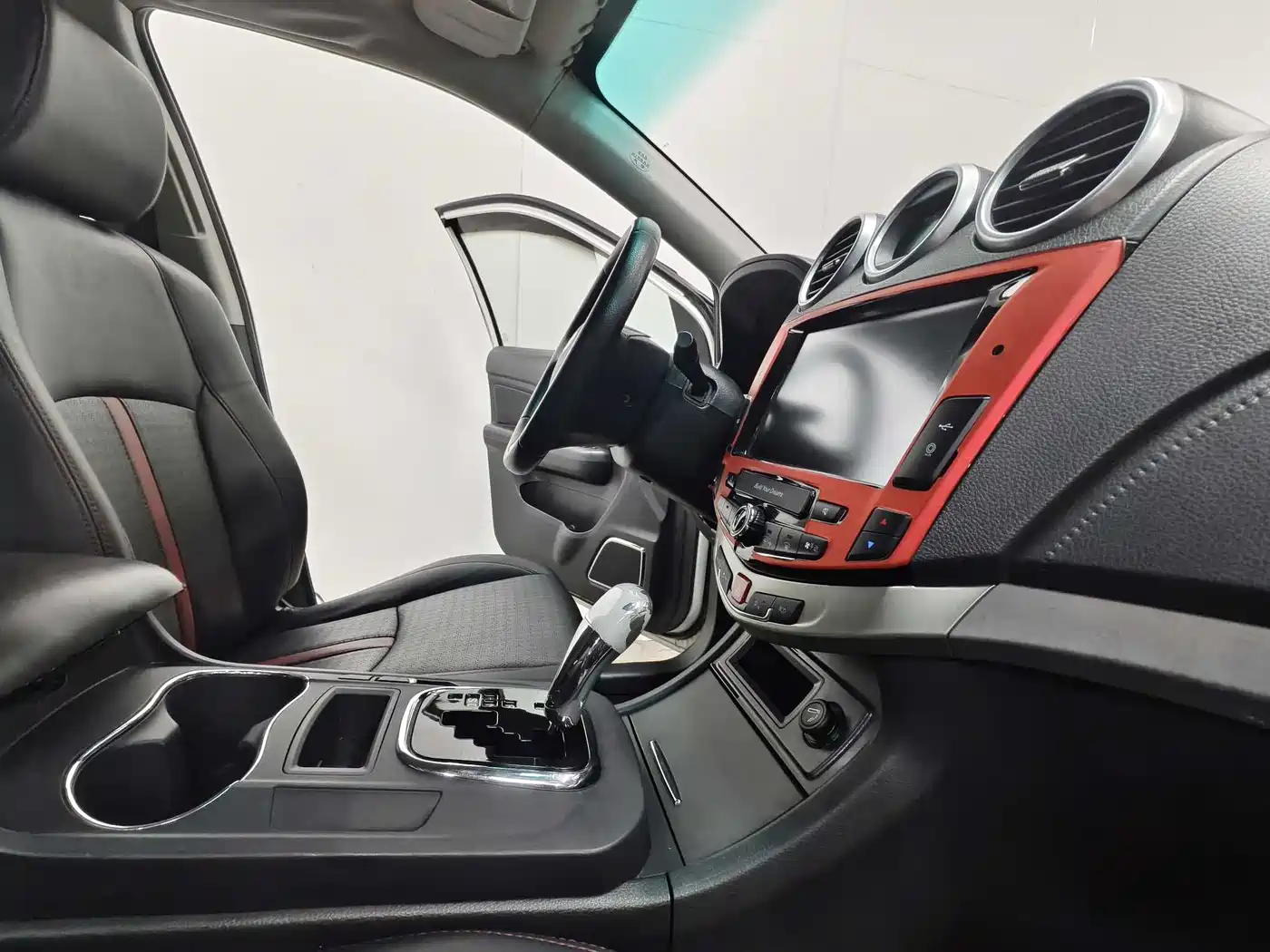 BYD S7 2015 2015 2.0T Automatic Premium