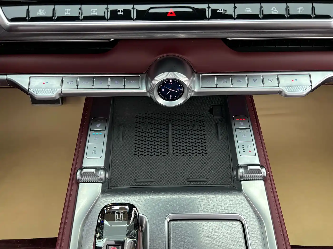 TANK TANK 700 NEW ENERGY