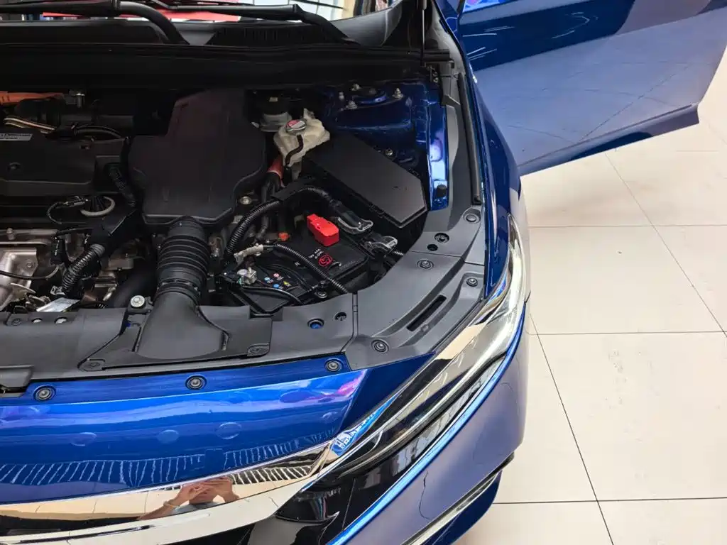 Фото 22 - Honda Accord