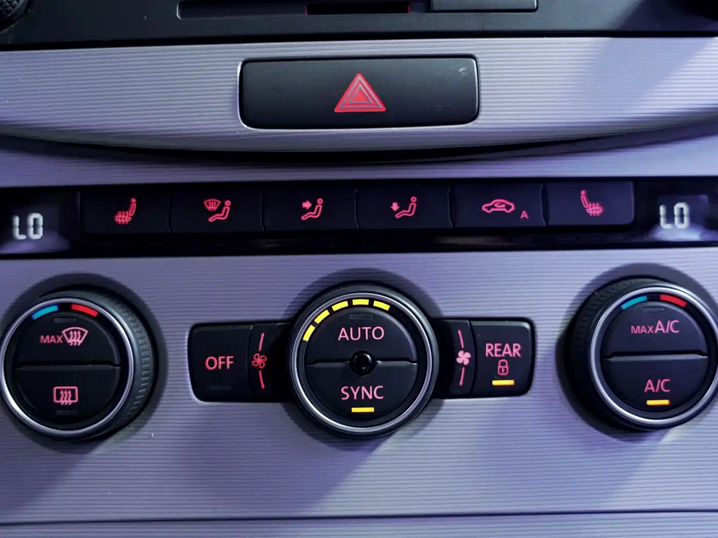 Volkswagen Magotan 2013 2.0TSI Premium фото 9