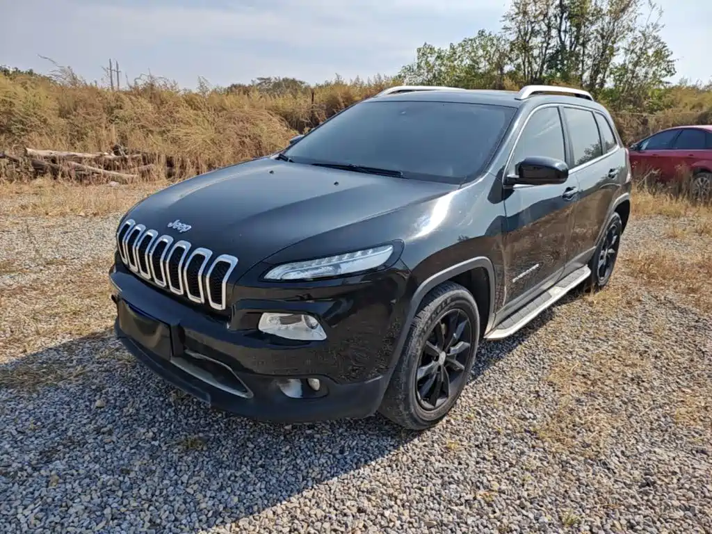 Jeep Cherokee 2016 — пригон из Китая