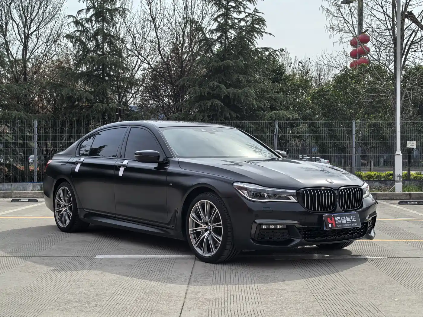 BMW 7 Series 2018 740Li xDrive Luxury M Sport Package Black Flame Edition фото 3