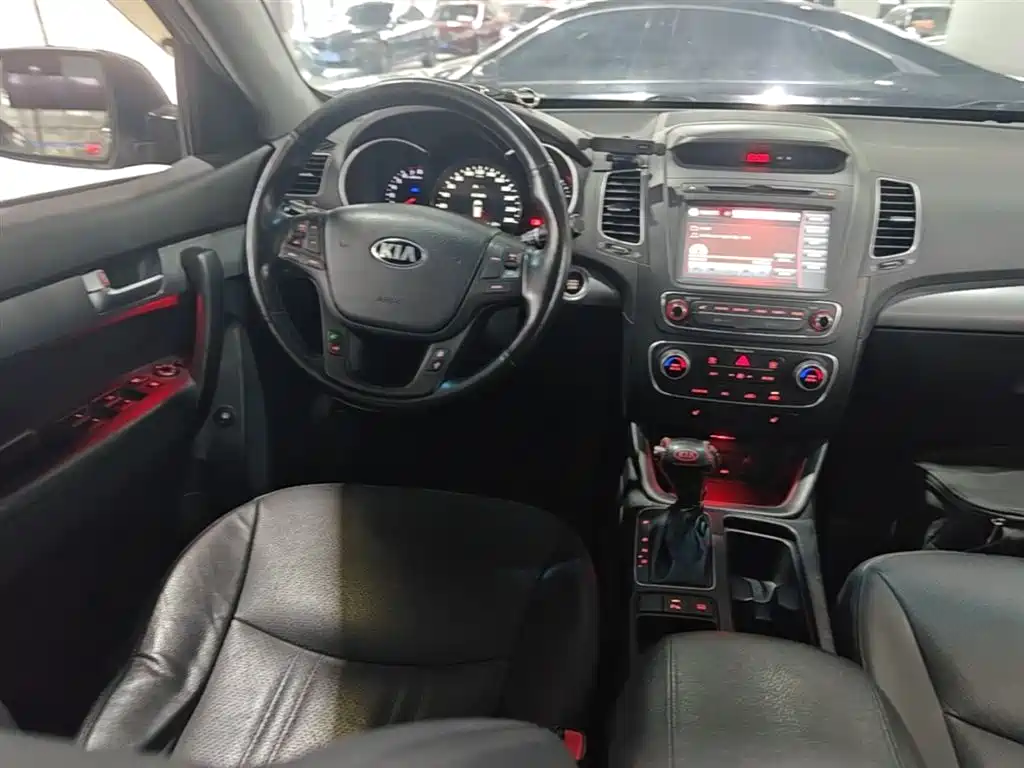 Kia Sorento 2015 2013 2.4L 5-seat Gasoline Luxury Edition