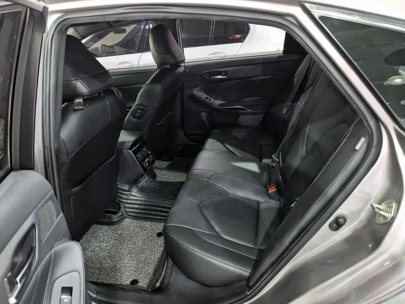 Toyota Avalon 2019 2.0L XLE Premium Edition (China VI) фото 6