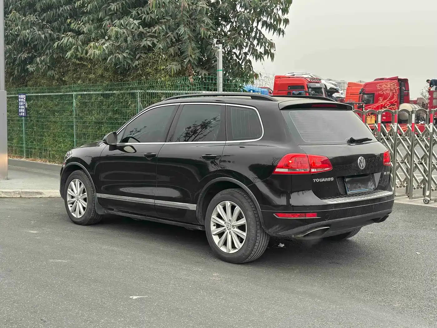 Volkswagen Touareg 2012 R-Line High Spec фото 7