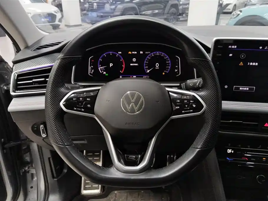 Volkswagen Tiguan L 2023 380TSI 4WD R-Line Flagship 7-seater фото 15